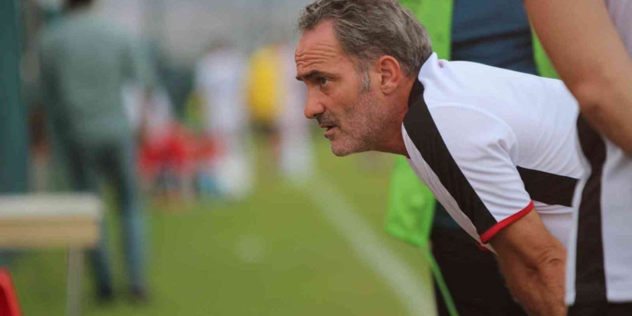 Eskişehirspor Teknik Direktörü Cüneyt Biçer:
