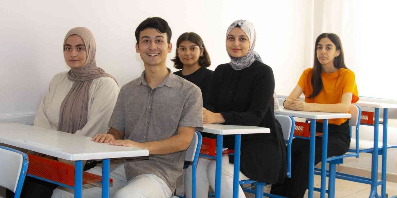 Mersin Büyükşehir Belediyesinin Kurs Merkezlerinden Büyük Başarı