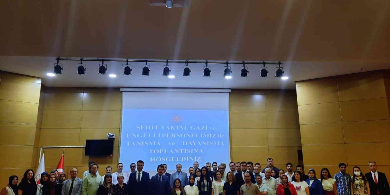 Eskişehir Adliyesinde Şehit Yakını, Gazi, Engelli Personeller İle Tanışma Ve Dayanışma Toplantısı