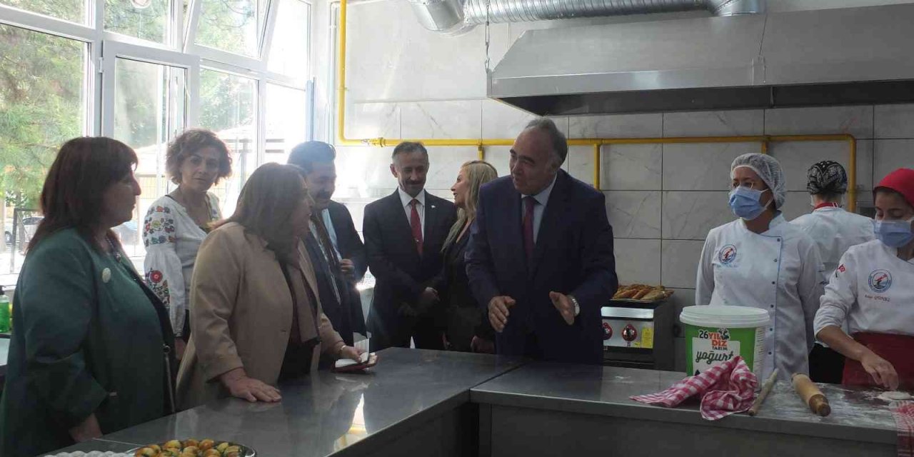 Gazi Mesleki Ve Teknik Anadolu Lisesi’nde 2.8 Milyon Lira Maliyetle Yeni Üretim Atölyeleri Kuruldu