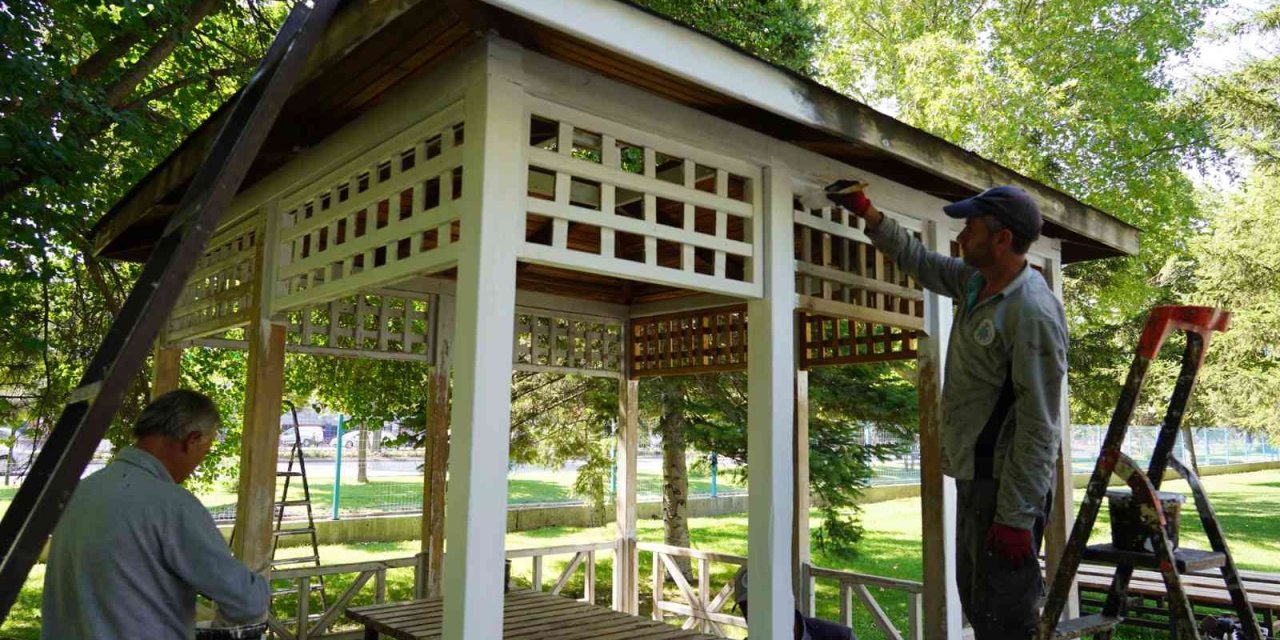 Selçuklu’da Park Bakım Çalışmaları Devam Ediyor