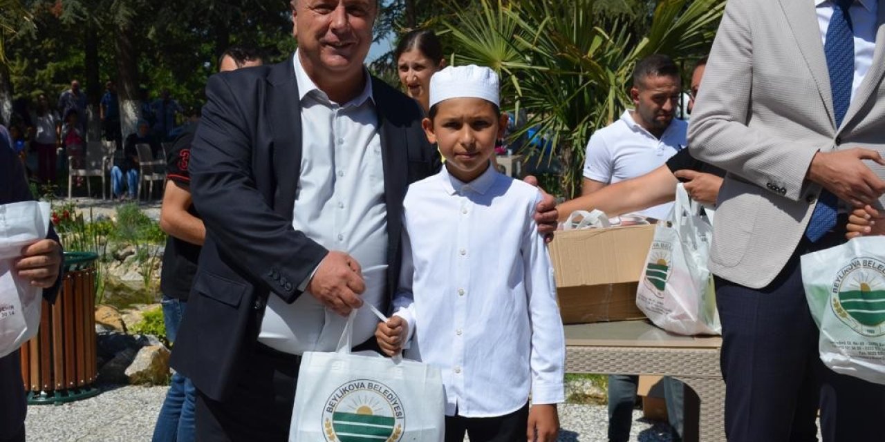 Beylikova’daki 350 Yaz Kur’an Kursu Öğrencisi İçin Mezuniyet Töreni