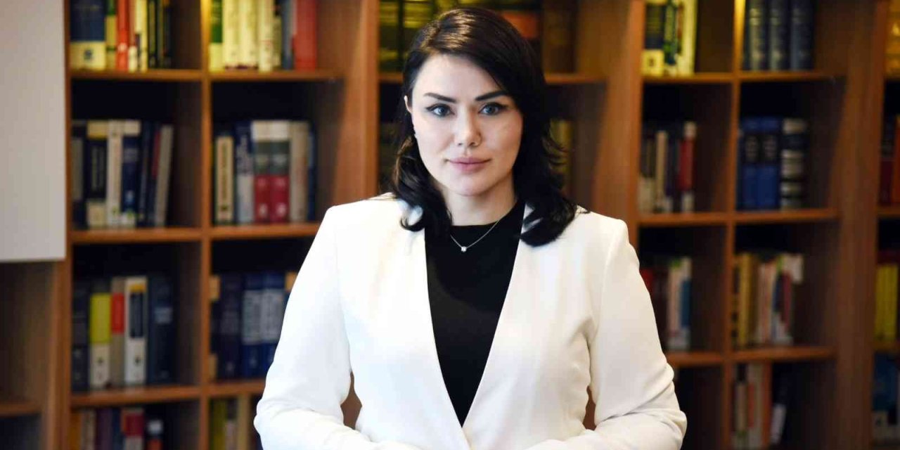 Ak Parti’den, Eskişehir Büyükşehir Belediyesinin Kapalı Pazar Esnafının Tahliyesine Tepki