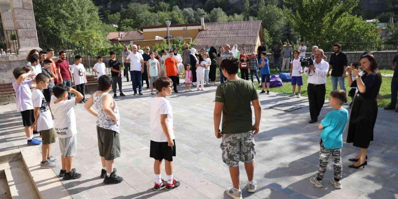 Tarihi Okulda Yatılı İngilizce Eğitim Kampı Başladı