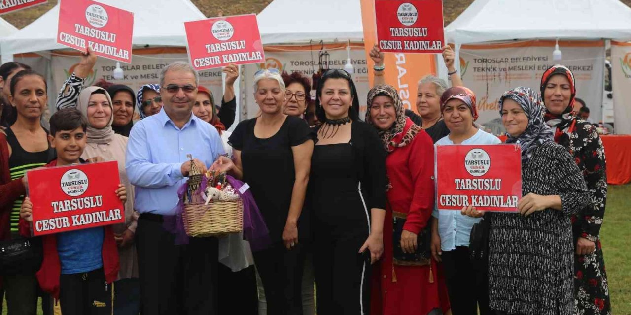 Toroslar’da İğne Oyaları Beğeni Topladı