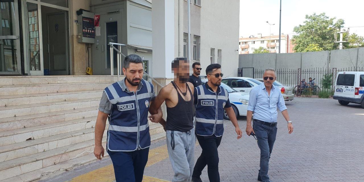 Hırsızlık Suçundan Aranan Şahıs Havalandırma Boşluğundan Çıkartıldı