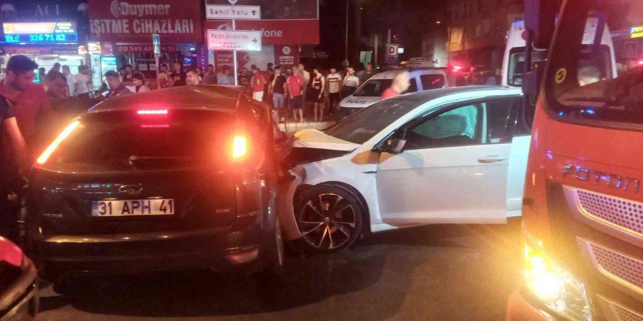 Mersin’de Trafik Kazası: 1 Ölü, 4 Yaralı