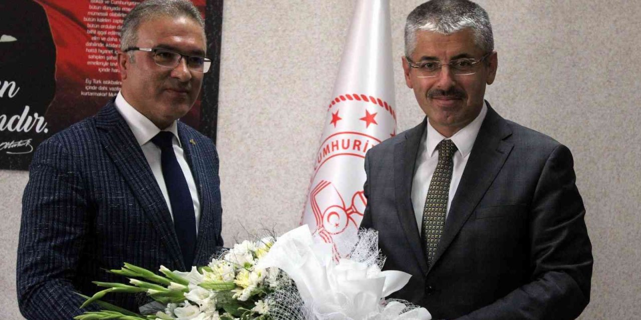 Başkan Çopuroğlu: "kayseri Eğitim, Öğretim Şehri Olma Noktasında Bir İvme Kazanıyor"