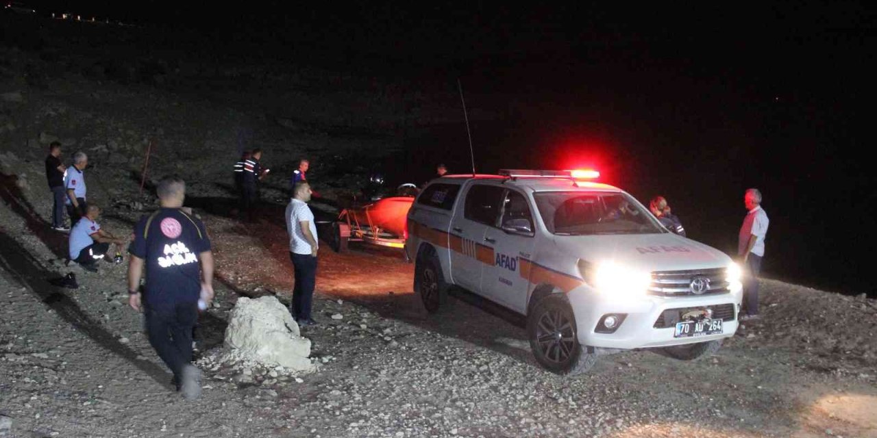 Karaman’da Baraja Düşen Hafif Ticari Araç Bulundu