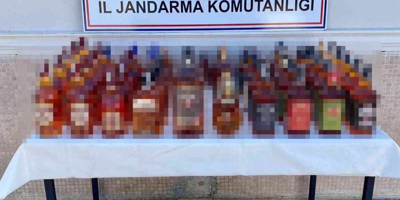 Evde Sahte Alkol Üretimine Jandarma Baskını