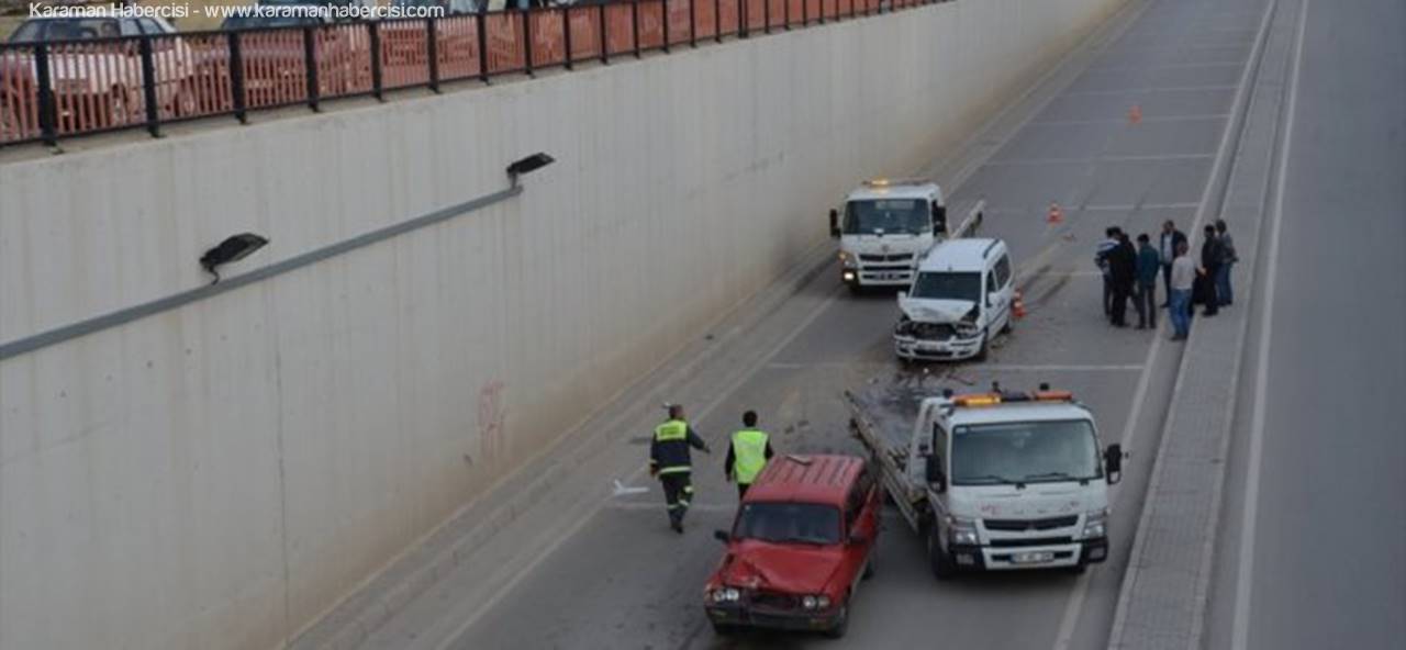 Karaman'da Köprülü Kavşakta Çifte Kaza