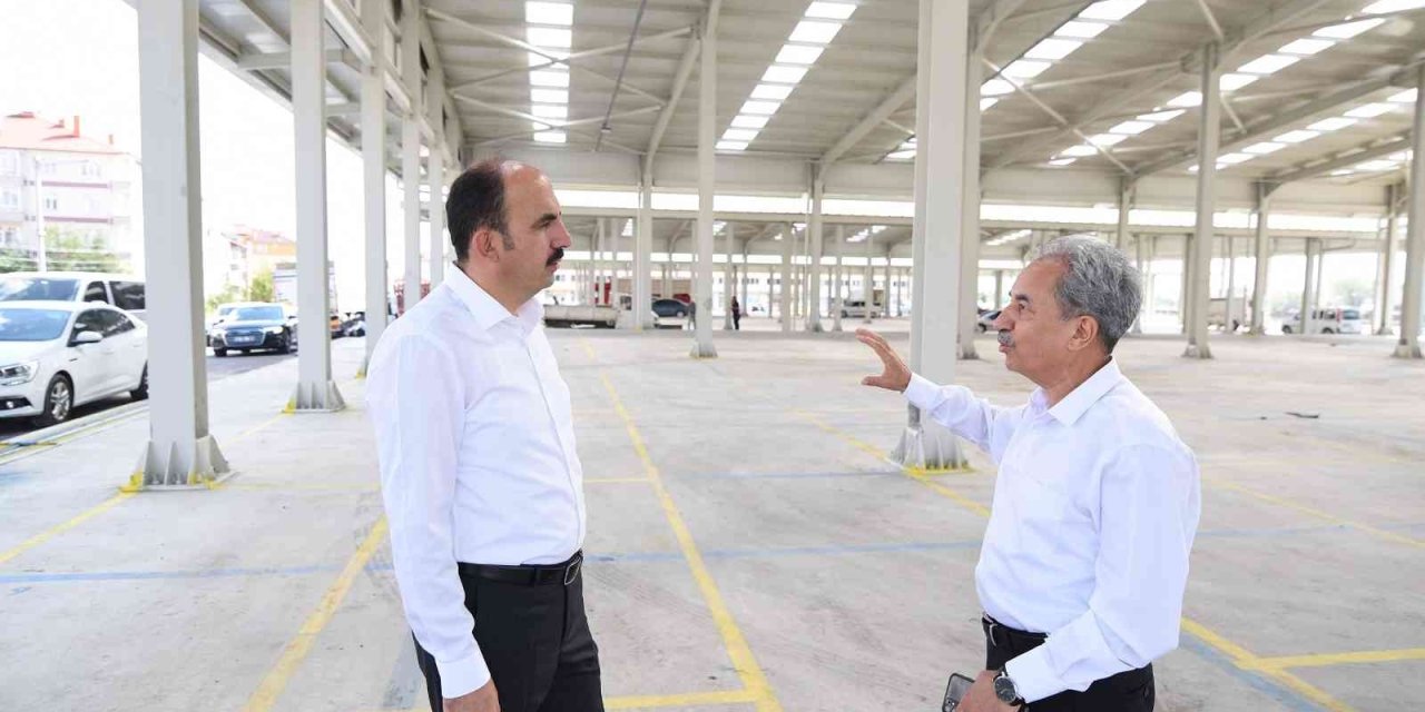 Başkan Altay: "yaptığımız Çalışmalarla Altyapıyı Tamamlarken İlçelerimize Görsel Bir Güzellik De Kazandırıyoruz"