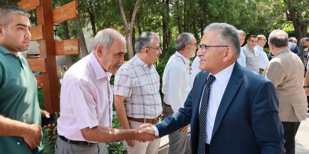 Başkan Büyükkılıç’tan Talas’ın Muhtarlarıyla İstişare Toplantısı