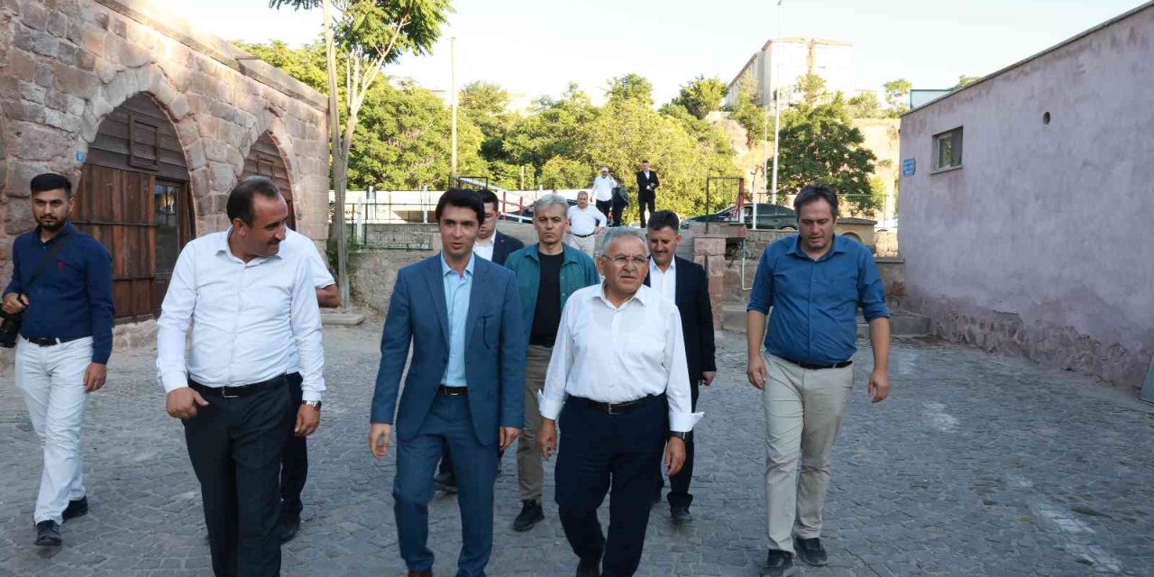 Başkan Büyükkılıç, Medeniyetler Şehri Kayseri’nin Tarihine Sahip Çıkıyor