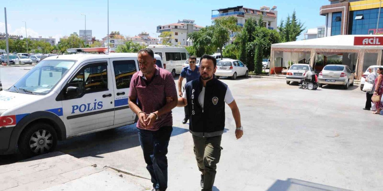 Anne Kızın Öldüğü Kazada Kamyon Şoförü Tutuklandı