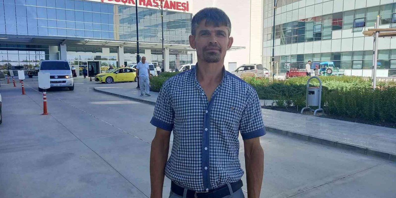 Sokak Köpeklerinin Saldırısına Uğrayan Çocuk Yoğun Bakımda