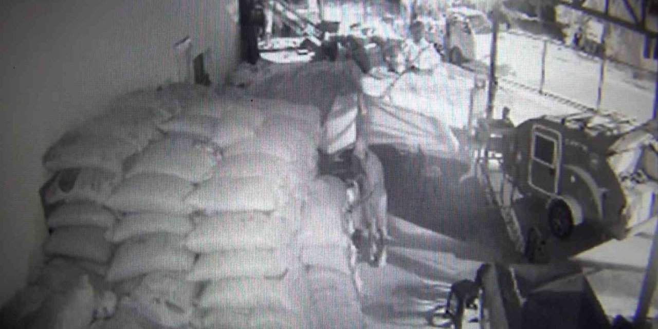 Hırsızlar 5 Dakikada 20 Bin Liralık Harnup Çaldı