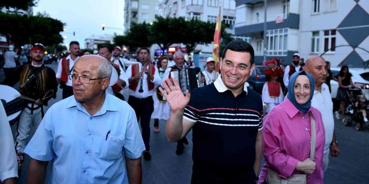 Dünya’nın Ve Türkiye’nin Renkleri Kepez’de Buluştu