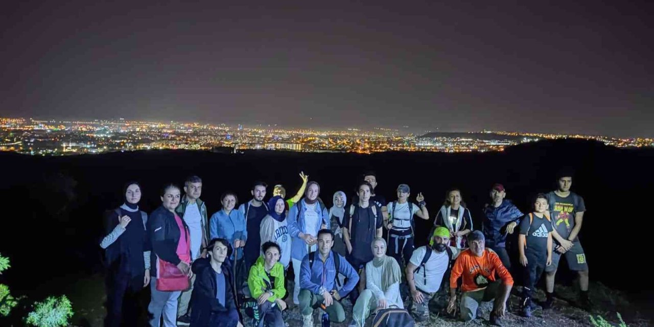 Macera Severler Gece Yürüyüşünde Buluşuyor