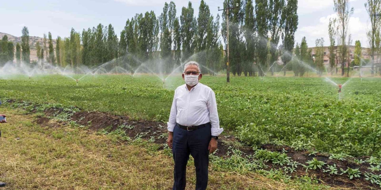 Başkan Büyükkılıç: "4 Bin 200 Futbol Sahası Büyüklüğündeki Alan Sulamaya Açılıyor"