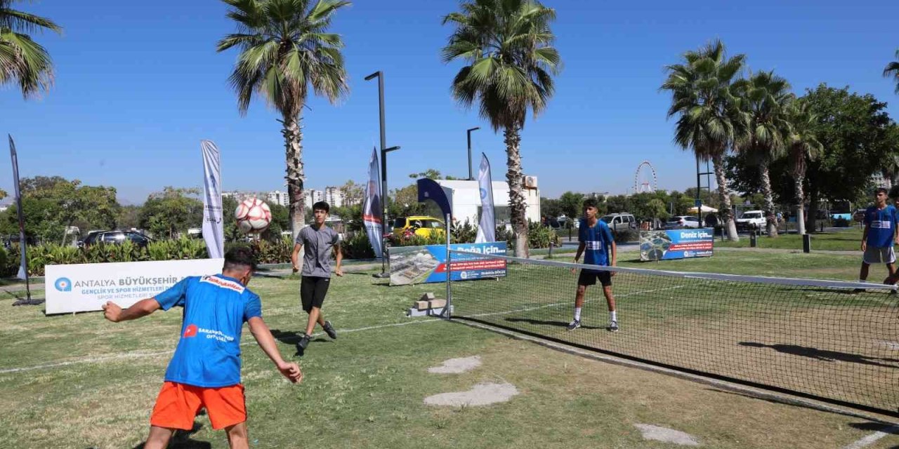 Ayak Tenisi Turnuvası Zafer Bayramı’na Renk Kattı