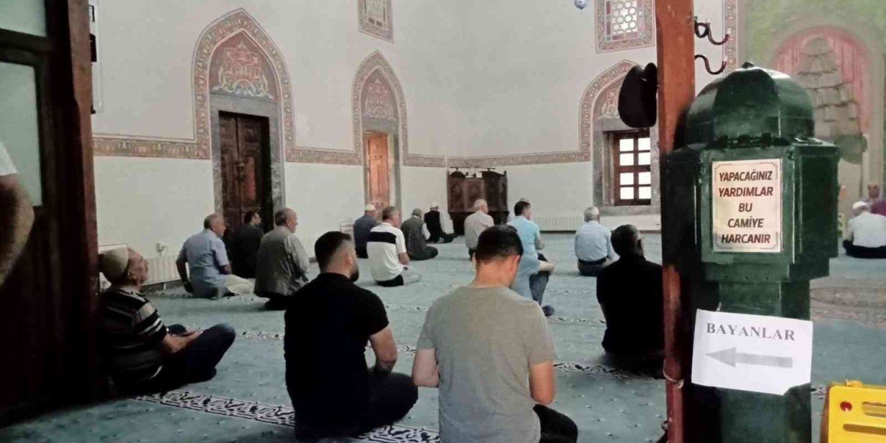 30 Ağustos Zafer Bayramı’nda Tüm Şehitler İçin Kur’an- Kerim Hatmi Ve Duası