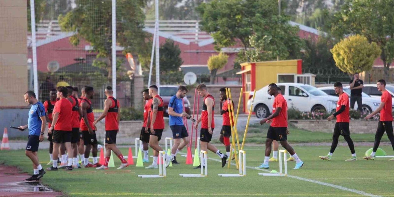 Kayserispor, Fenerbahçe Maçına Hazırlanıyor