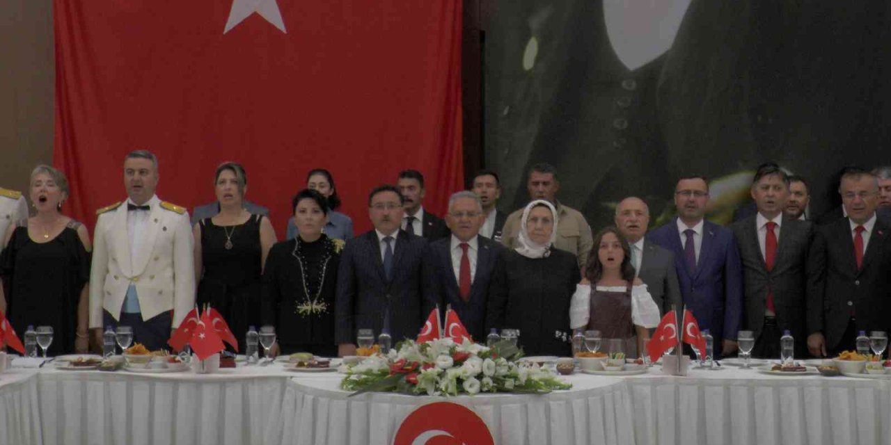 Kayseri’de 30 Ağustos Zafer Bayramı Resepsiyonu Yapıldı