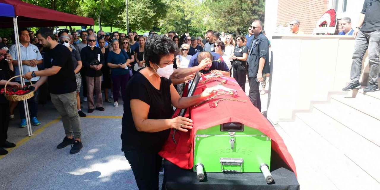 Prof. Dr. Ali Öztürk Son Yolculuğuna Uğurlandı