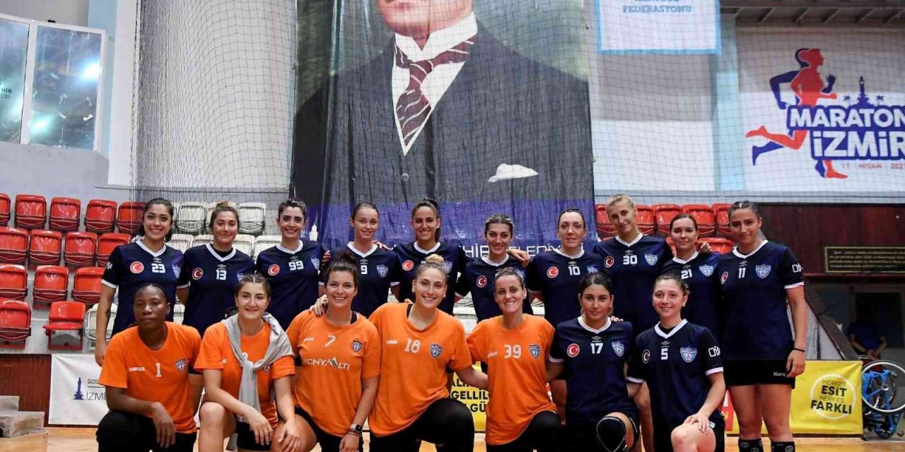 Kadın Hentbolcuların Hedefi Süper Kupa