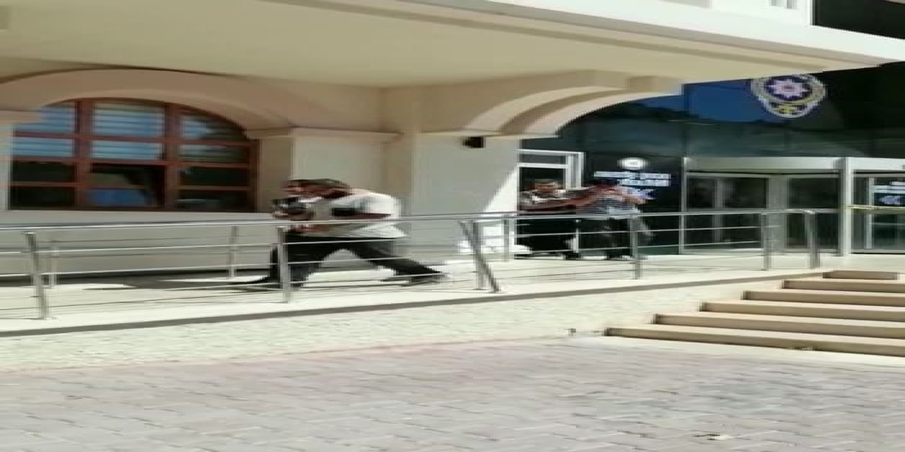 Çaldıkları Arabalara Hurda Arabaların Plakalarını Takan Şahıslar Yakalandı