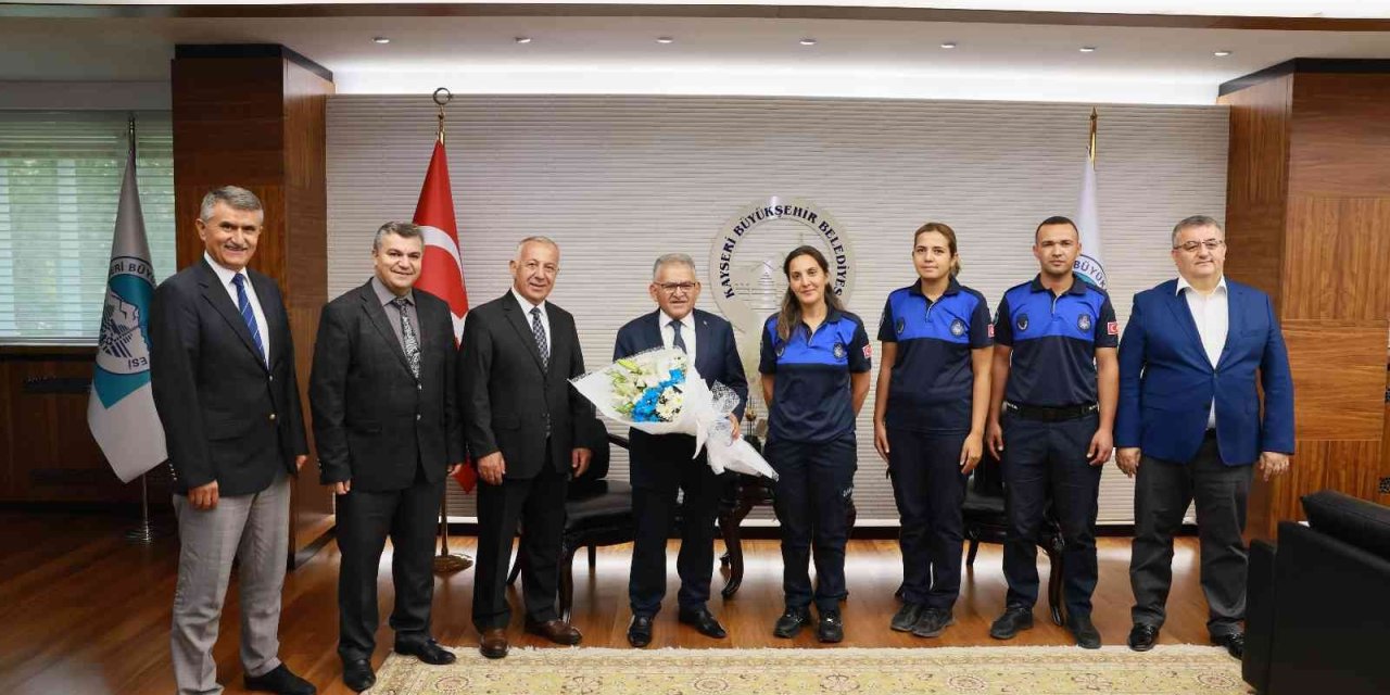Büyükşehir Zabıtasından Başkan Büyükkılıç’a 196. Yıl Dönümü Ziyareti