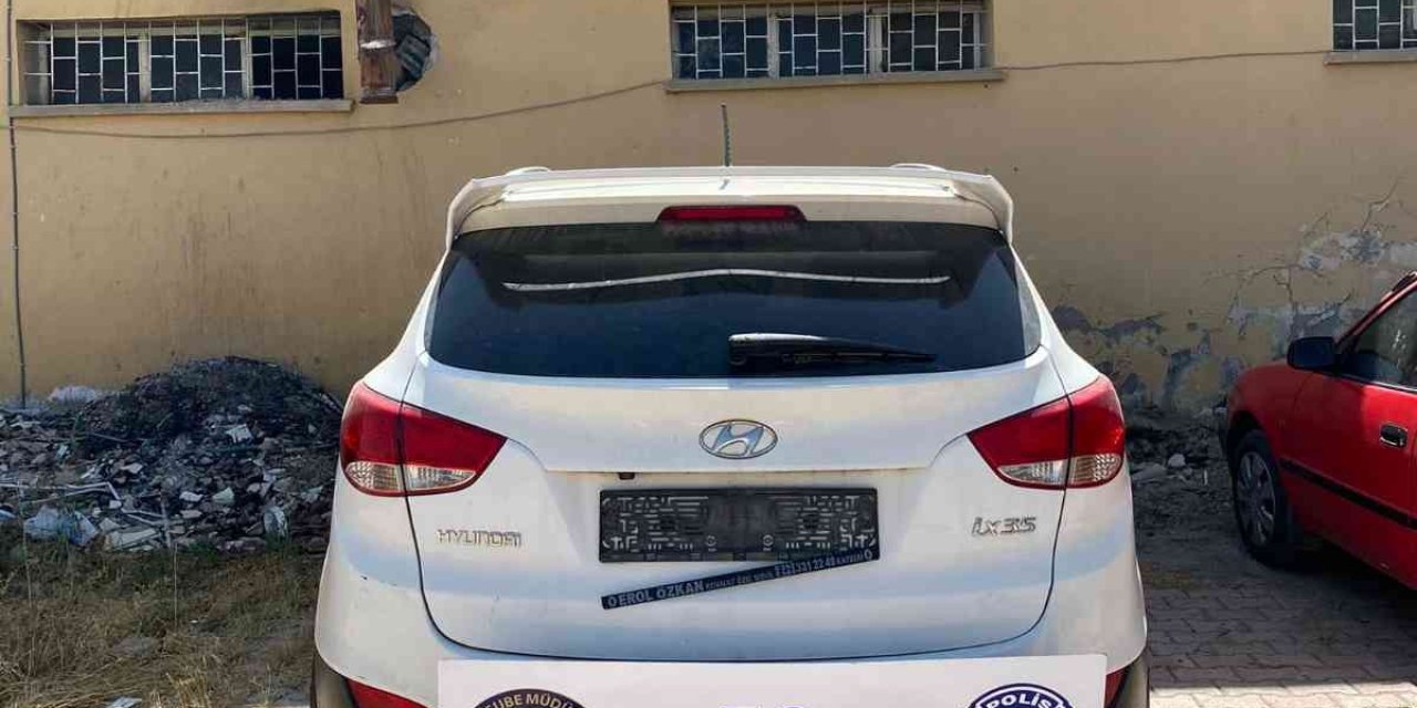 Çekiciyle Çalınan 450 Bin Tl’lik Aracı Polis Buldu