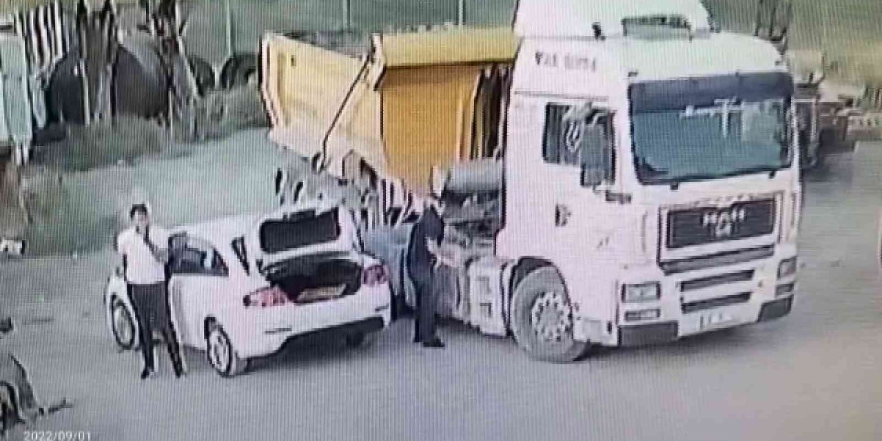 Güpegündüz Tırdan Mazot Hırsızlığı Kameraya Yansıdı