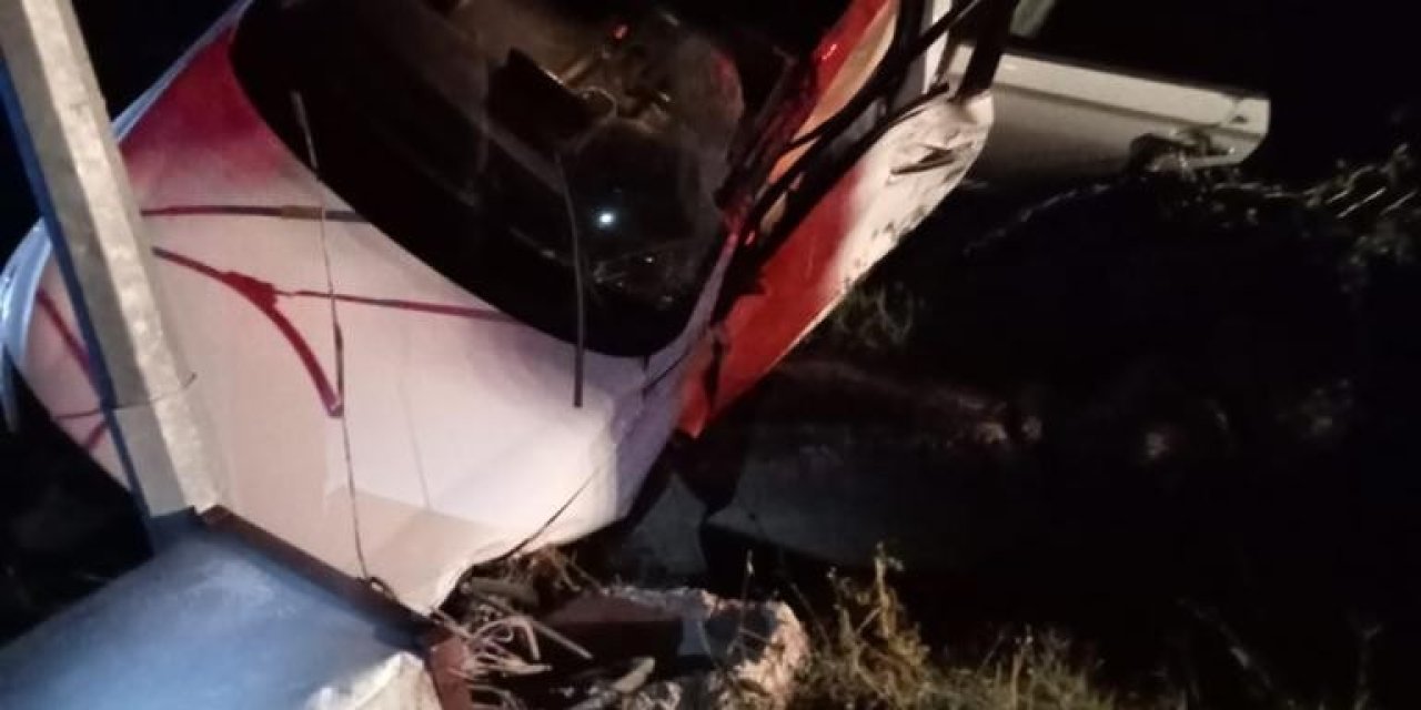 Kaza Yapan Sürücü Yaralandı