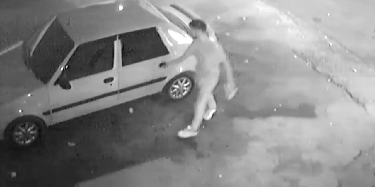 Otomobilleri Tek Tek Dolaştı, Tek Poşetle Geldiği Sanayi Çarşısından 4 Poşetle Çıktı