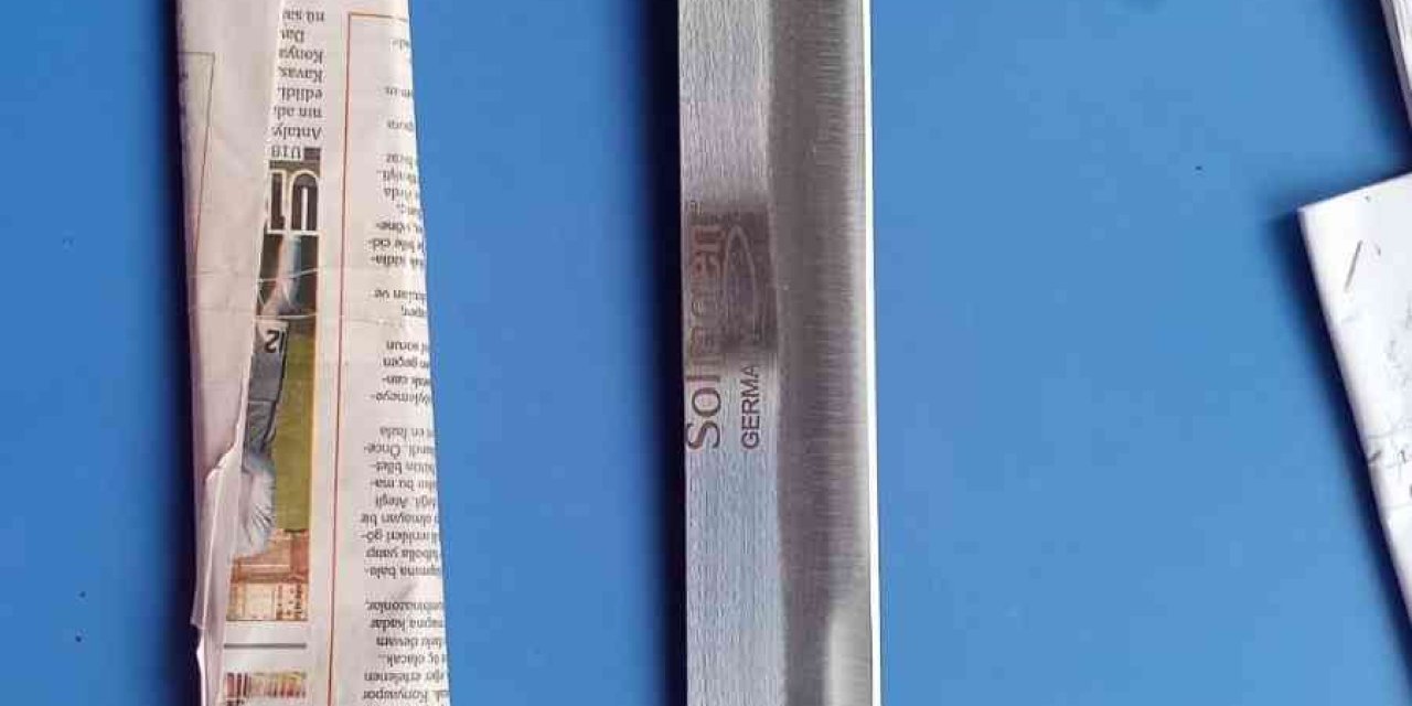 Arama Yapılan Şahsın Üzerinden 55 Cm Bıçak Çıktı