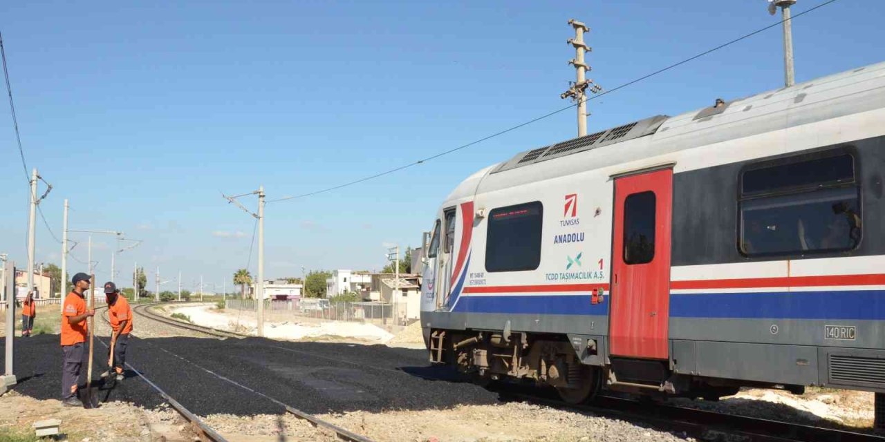 Tarsus’ta Hemzemin Geçitler Daha Güvenli Hale Getiriliyor