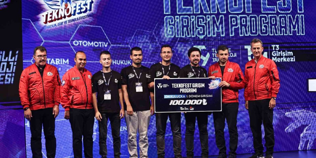Neü Model Roket Takımından Teknofest’te Girişimcilik Başarısı