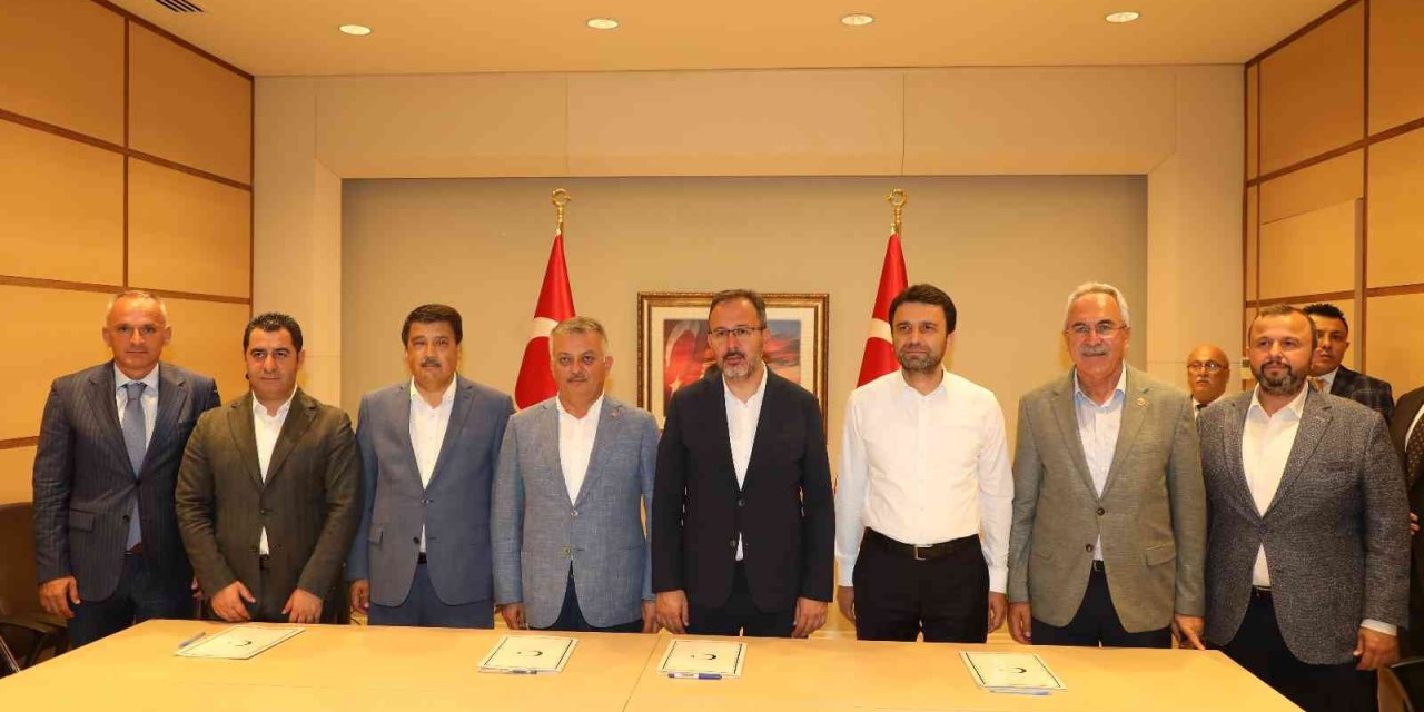 Antalya’ya 400 Milyon Tl’lik Spor Yatırımı