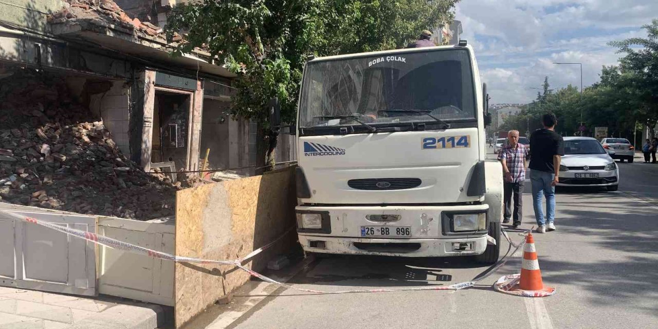 Yıkım Çalışması Vatandaşı Mağdur Ediyor