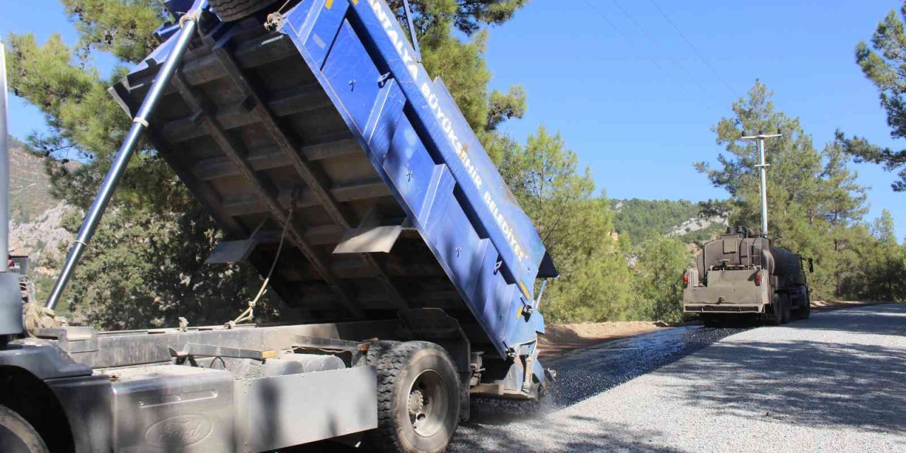 Gazipaşa’da Göçük-gökçebelen Hattı Asfaltlandı