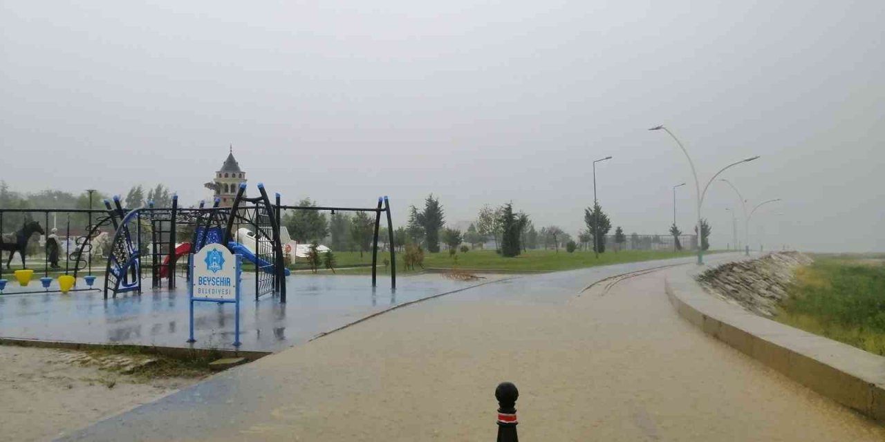 Beyşehir’de Son 24 Saatte Metrekareye 23,3 Kilogram Yağış Düştü