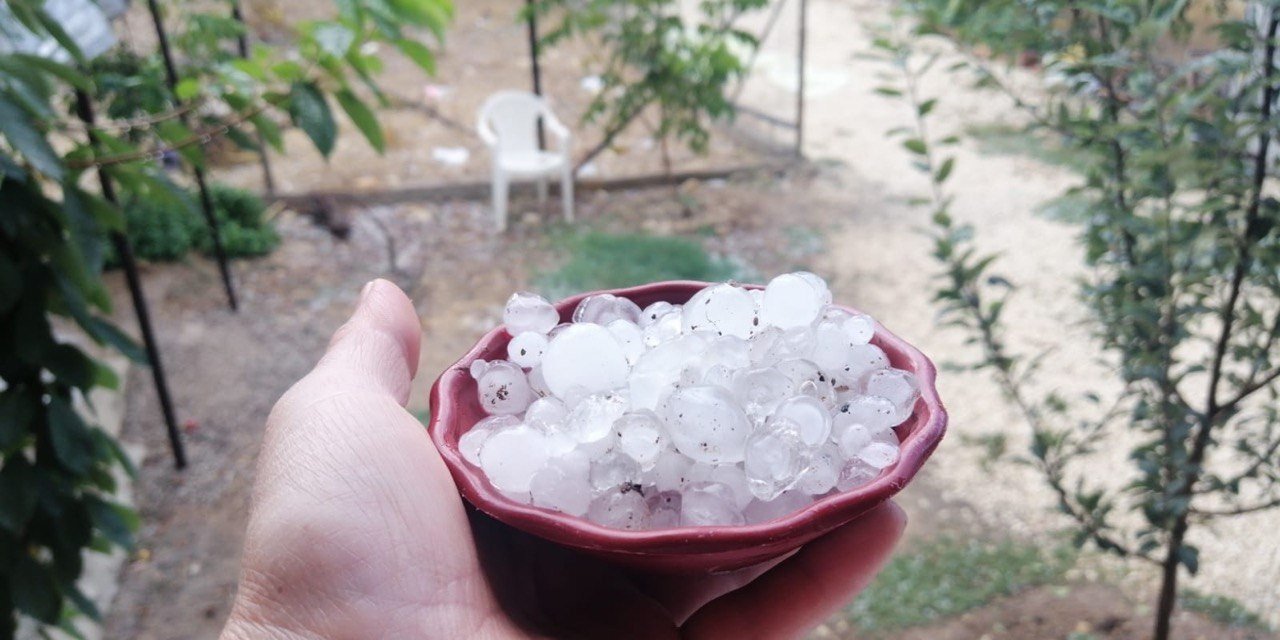 Mersin’in Yüksek Kesimlerinde Dolu Etkili Oldu