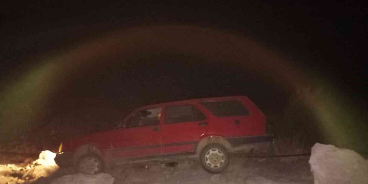 Şarampole Devrilen Otomobilin Sürücüsü Hayatını Kaybetti