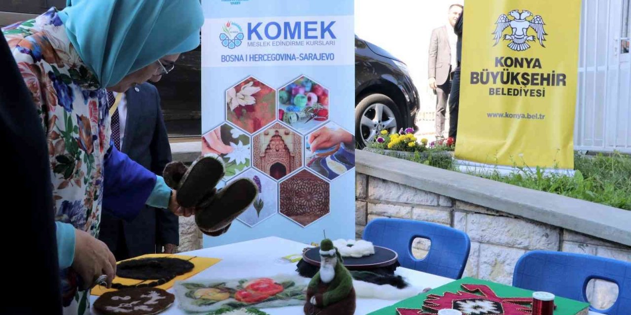 Emine Erdoğan, Saraybosna Komek Sergisini Ziyaret Etti