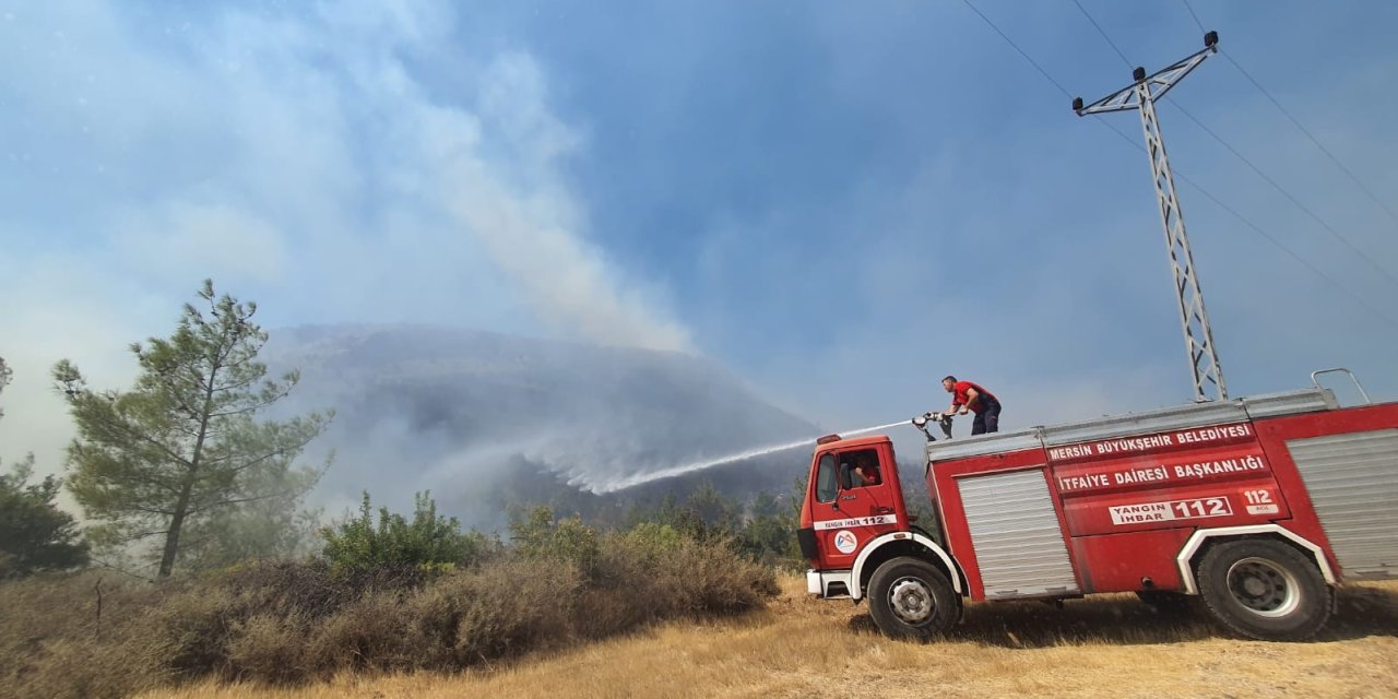 Mersin Büyükşehir Belediyesinden Gülnar’daki Orman Yangınına Destek