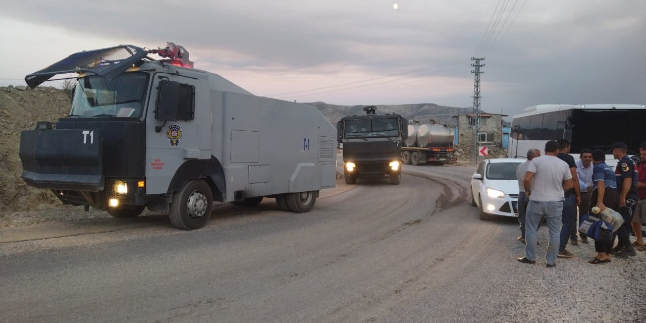 Gülnar’daki Orman Yangın Silifke’ye Sıçradı, Vatandaşları Tedbir Amaçlı Tahliye Edildi