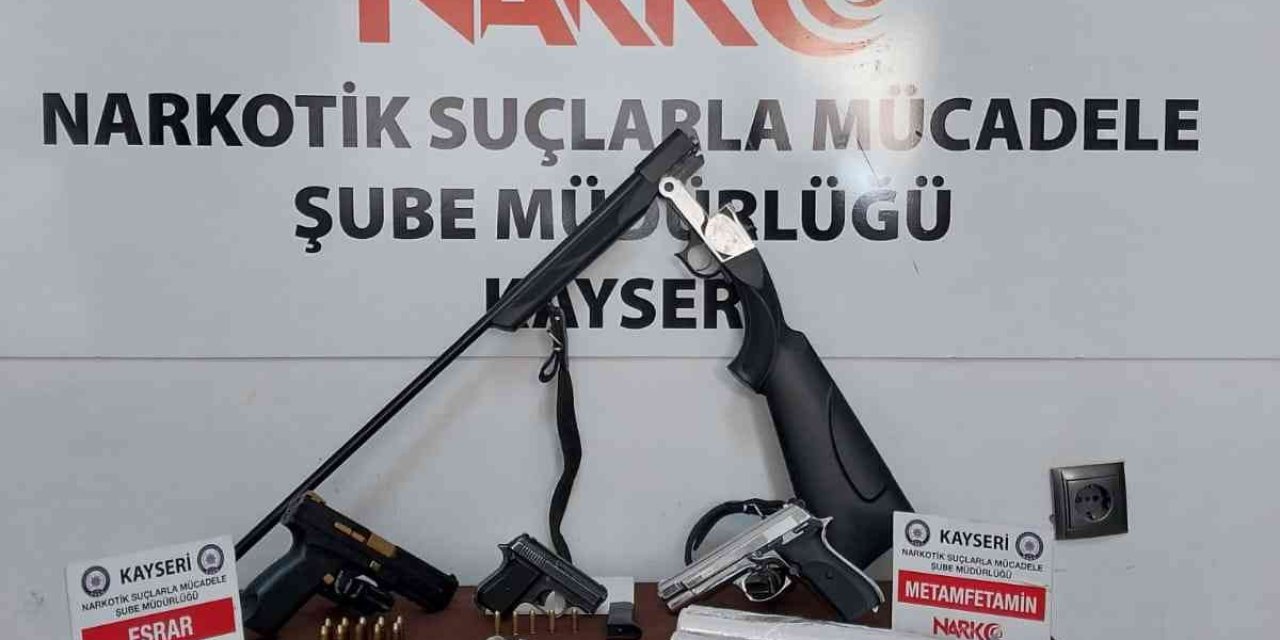 Uyuşturucu Tacirlerine 115 Polis İle Şafak Operasyonu
