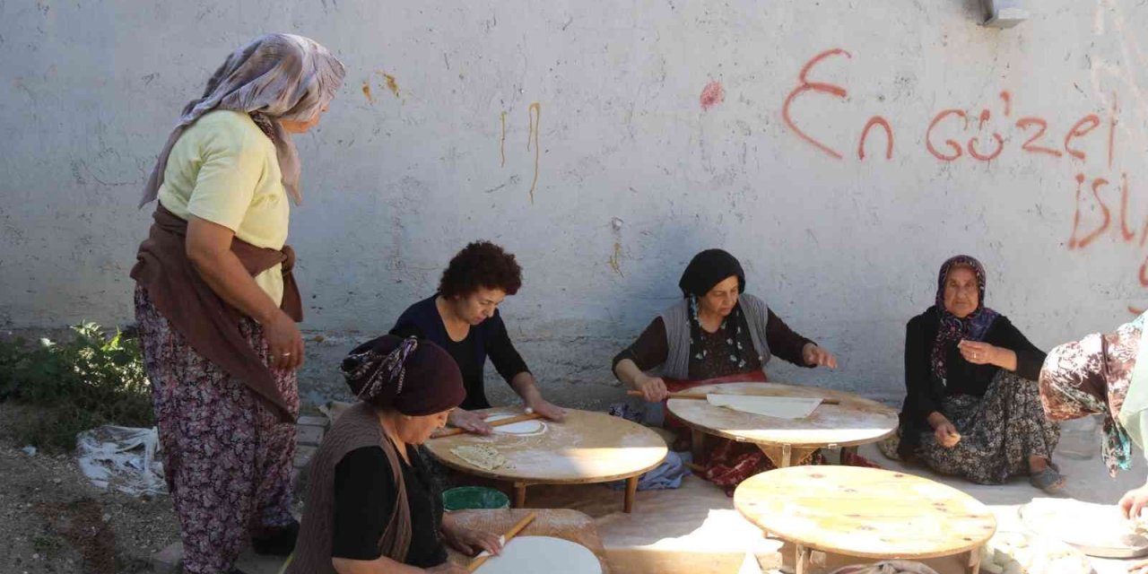 Kırka’da Kışlık Yufka Ve Makarna Hazırlığı Başladı